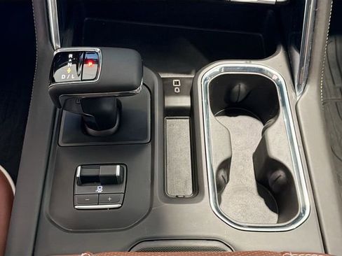 Used 2024 GMC Sierra 1500 Denali Ultimate image 16