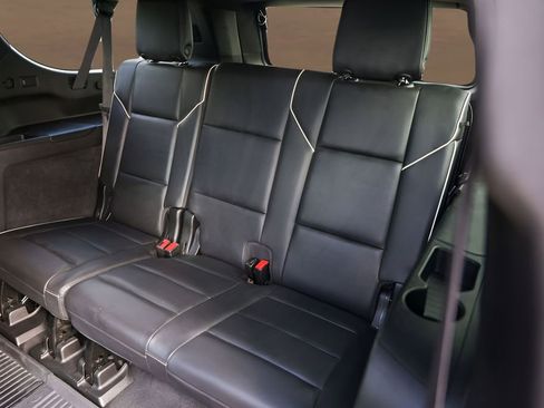 Used 2021 Cadillac Escalade ESV Sport w/ Driver Assist Tech Package AWD/4WD image 28