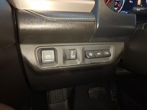 Used 2022 GMC Acadia Denali w/ LPO, Floor Liner Package image 23