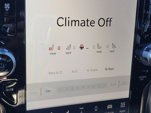 Used 2022 RAM 1500 Limited w/ Bed Utility Group image 19