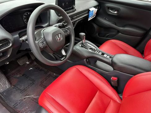 Certified 2025 Honda HR-V LX image 11