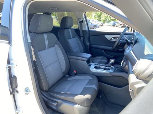 Used 2024 Chevrolet Blazer LT w/ Convenience Package FWD image 20