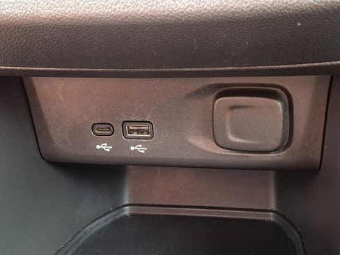 Used 2026 Buick Envista Preferred FWD image 23