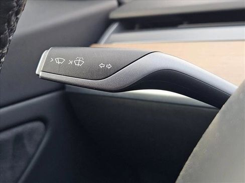 Used 2018 Tesla Model 3 Long Range image 13