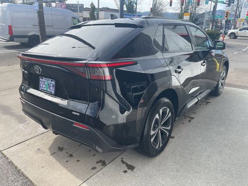 Used 2024 Toyota bZ4X XLE image 6