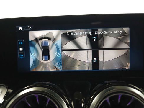 Certified 2026 Mercedes-Benz GLB 250 4MATIC image 20