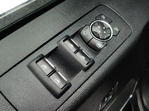 Used 2018 Ford F150 Platinum w/ Equipment Group 701A Luxury image 33