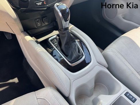 Used 2017 Nissan Rogue Sport SL FWD image 24