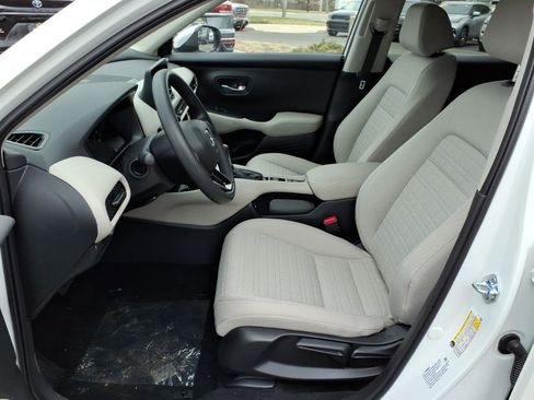 New 2026 Honda HR-V LX image 4