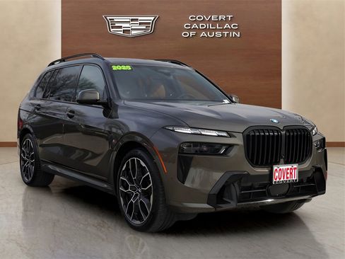 Used 2025 BMW X7 xDrive40i w/ Executive Package image 6