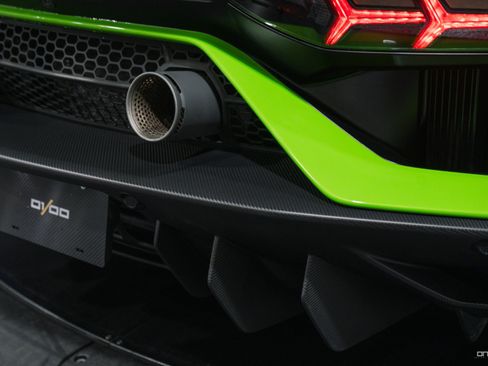 Used 2021 Lamborghini Aventador SVJ image 16