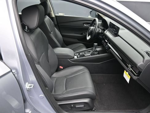 Certified 2025 Honda Accord Touring image 24