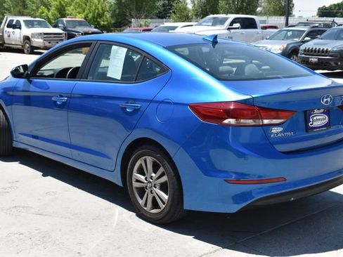 Used 2017 Hyundai Elantra SE FWD image 7
