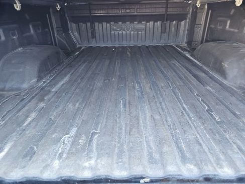 Used 2023 GMC Sierra 2500 SLT w/ SLT Premium Package image 10