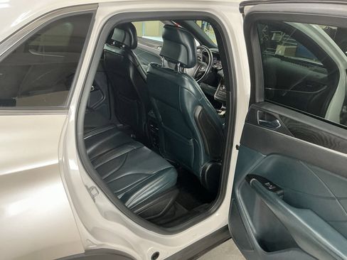 Used 2019 Lincoln MKC Reserve w/ MKC Technology Package image 15