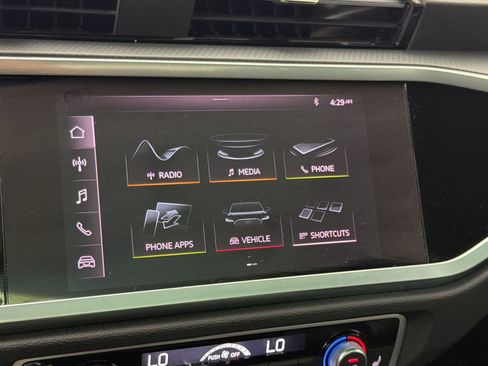 Certified 2021 Audi Q3 2.0T Premium w/ Convenience Package AWD/4WD image 18