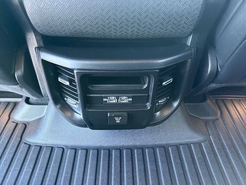 Used 2021 RAM 1500 Laramie AWD/4WD image 16
