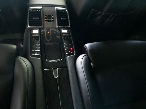 Used 2012 Porsche Panamera Turbo S image 32