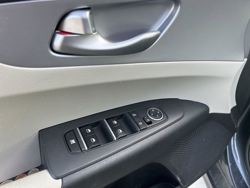 Certified 2023 Kia Forte LXS w/ LXS Technology Package FWD image 11