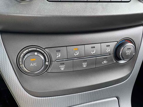 Used 2013 Nissan Sentra SR w/ Driver Pkg image 29