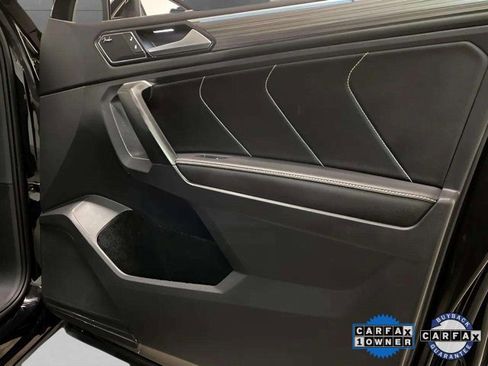 Used 2024 Volkswagen Tiguan SEL R-Line image 82