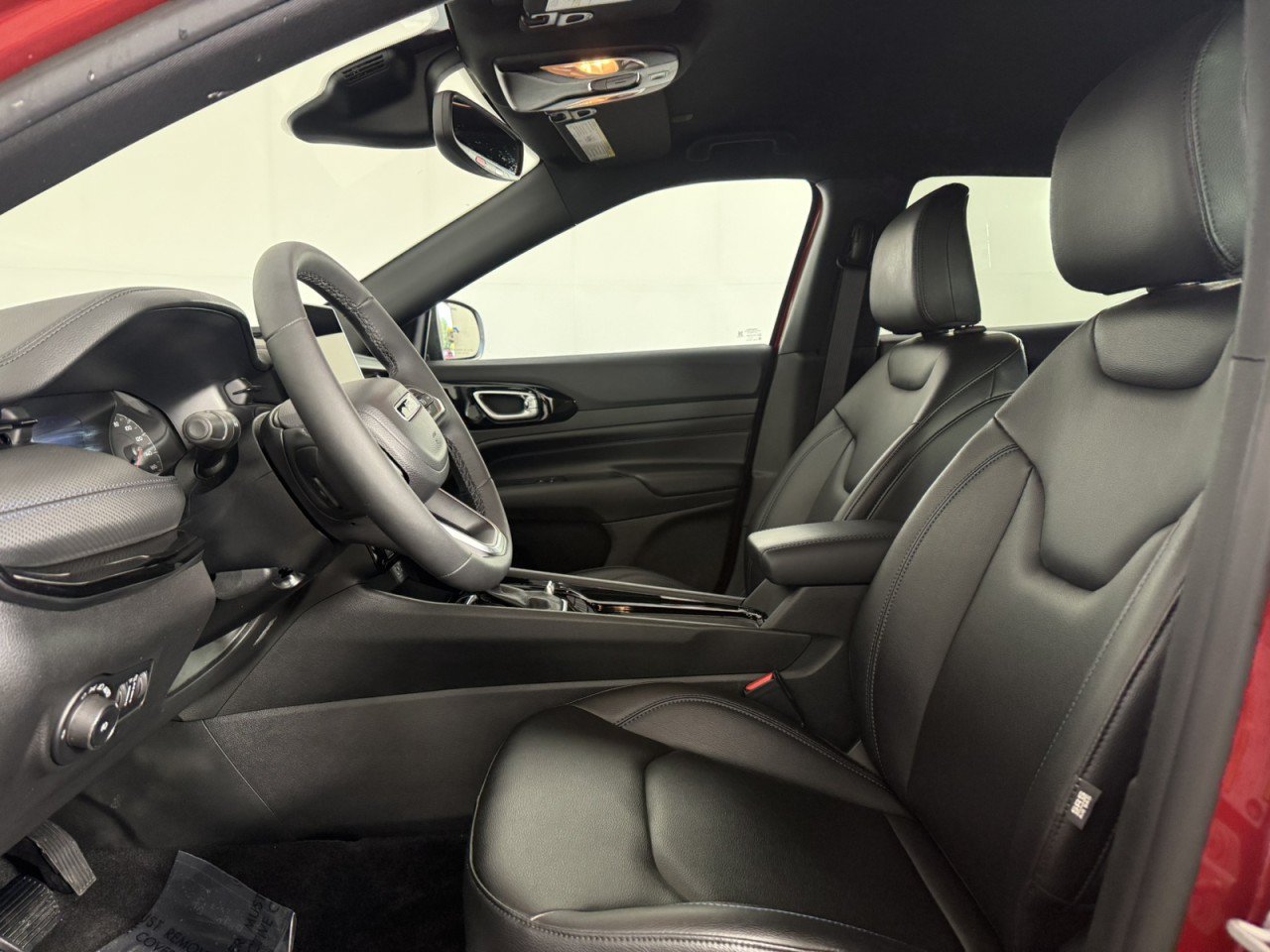 Used 2026 Jeep Compass Limited AWD/4WD image 14