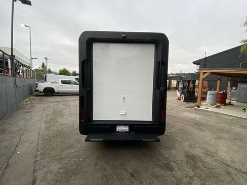Used 2024 Chevrolet Brightdrop 600 w/ Battery Pack, Max Range AWD/4WD image 5