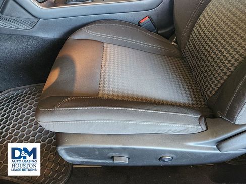 Used 2021 Dodge Challenger SXT w/ Blacktop Package image 31