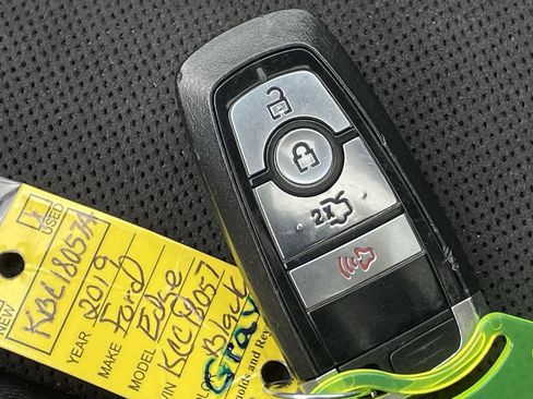 Used 2019 Ford Edge ST w/ Cold Weather Package image 31