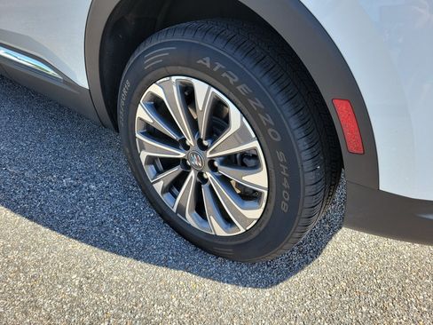 Used 2024 Buick Envision Preferred AWD/4WD image 26
