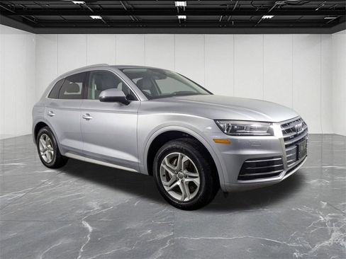 Used 2019 Audi Q5 2.0T Premium w/ Convenience Package image 7