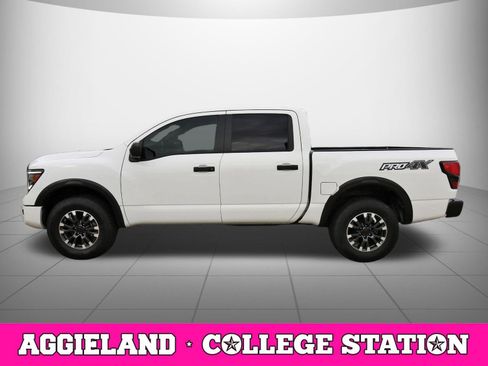 Used 2023 Nissan Titan PRO-4X image 4