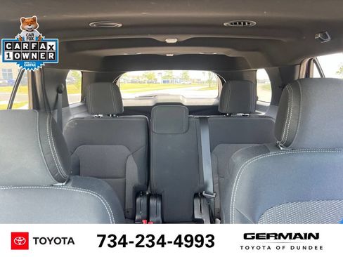 Used 2017 Ford Explorer XLT AWD/4WD image 28
