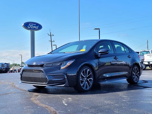 Used 2022 Toyota Corolla SE FWD image 8