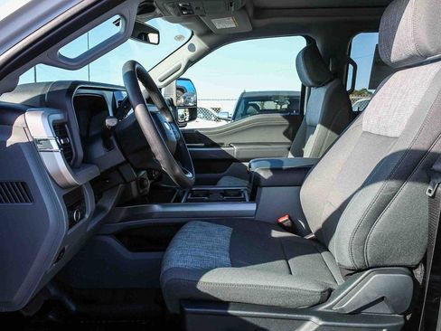 New 2026 Ford F250 XLT w/ XLT Premium Package AWD/4WD image 19
