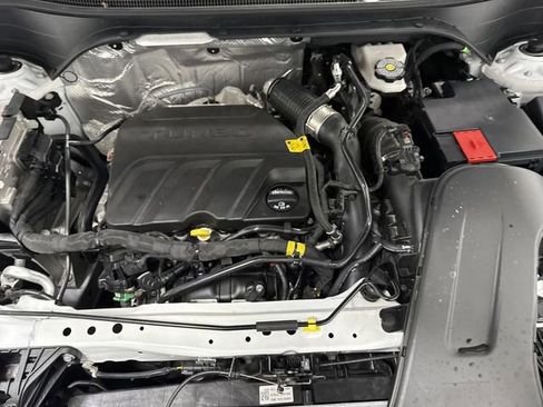 Used 2024 Chevrolet Trax LT w/ Driver Confidence Package image 35