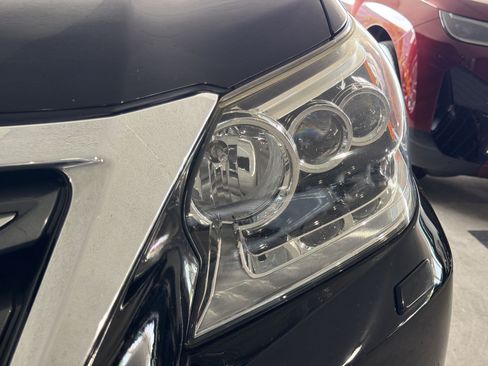 Used 2017 Lexus GX 460 Premium AWD/4WD image 8