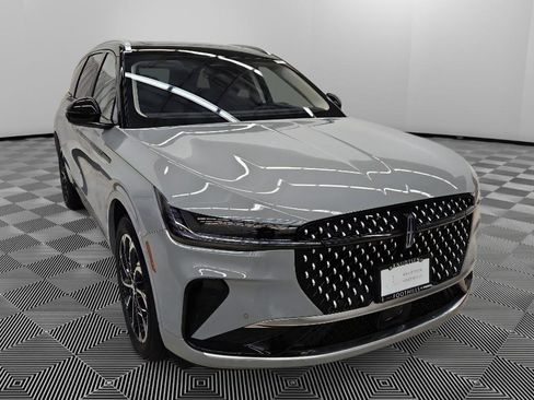 New 2026 Lincoln Nautilus Reserve image 1