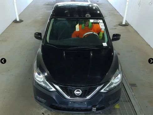 Used 2018 Nissan Sentra S FWD image 3