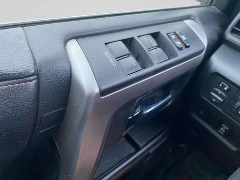 Used 2019 Toyota 4Runner Limited AWD/4WD image 23