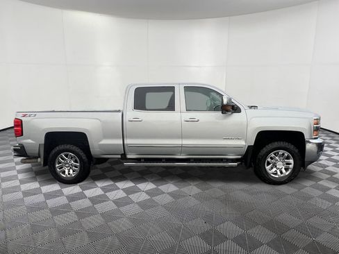 Used 2018 Chevrolet Silverado 3500 LTZ image 7