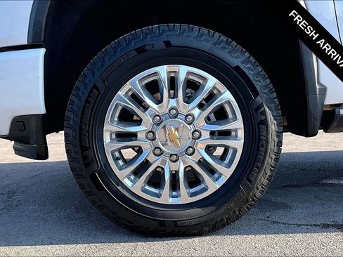 Used 2022 Chevrolet Silverado 2500 High Country AWD/4WD image 33