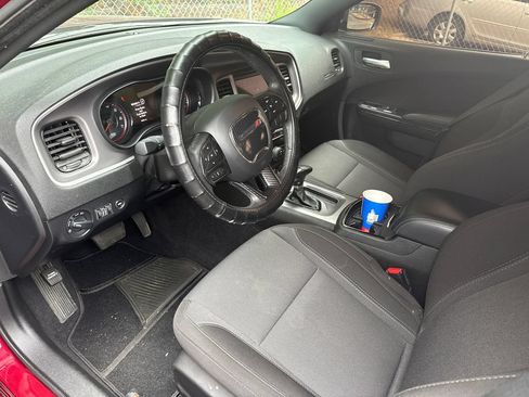 Used 2022 Dodge Charger SXT w/ Blacktop Package RWD image 15