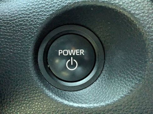 Certified 2024 Toyota Corolla Cross SE image 24