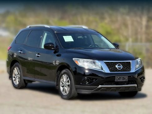 Used 2013 Nissan Pathfinder SV AWD/4WD image 1