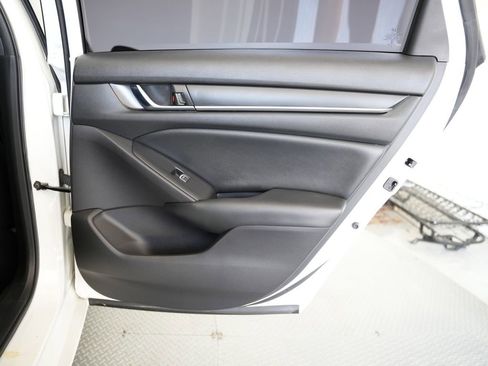 Used 2021 Honda Accord Sport image 37