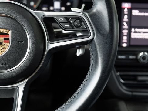 Certified 2019 Porsche Macan AWD/4WD image 16