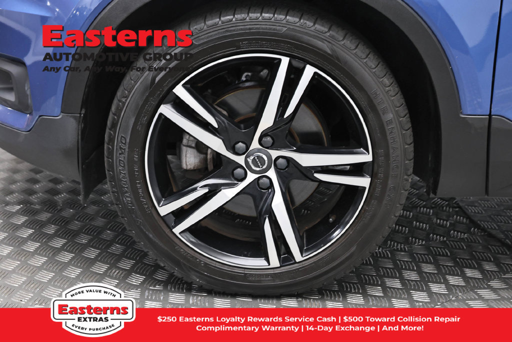 Used 2020 Volvo XC40 T5 R-Design AWD/4WD image 33