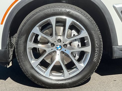 Used 2026 BMW X5 xDrive40i AWD/4WD image 43