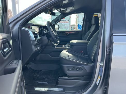 New 2026 GMC Yukon Elevation image 17